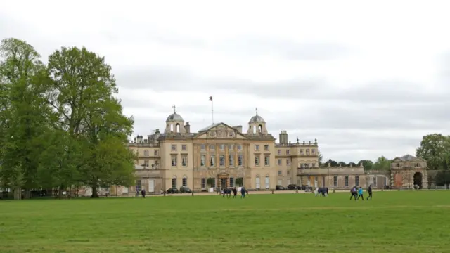 Badminton House