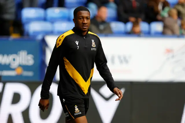 Josh Neufville warming up