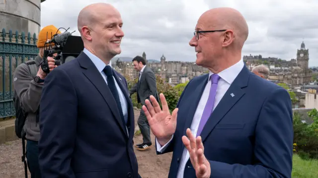 Stephen Flynn joined John Swinney and the SNP's other newly-elected MSPs in Edinburgh