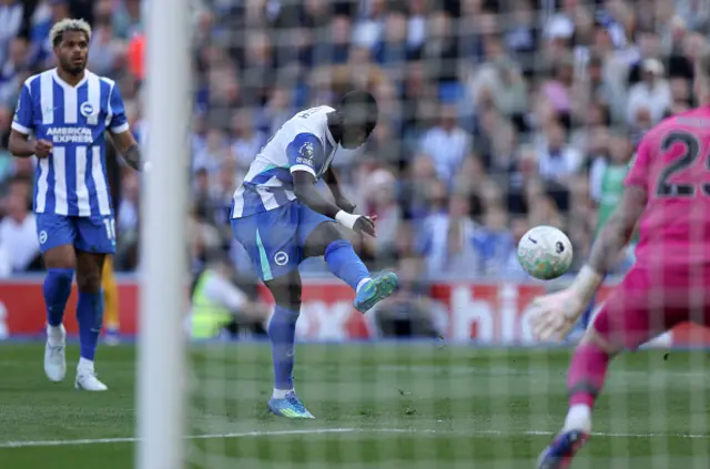 Yankuba Minteh of Brighton & Hove Albion scores his team's third goal
