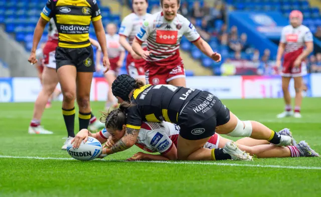 Jenna Foubister scores Wigan's fourth try against York