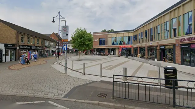 Arnold Market Place