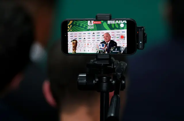 Filming Gianni Infantino on a mobile phone
