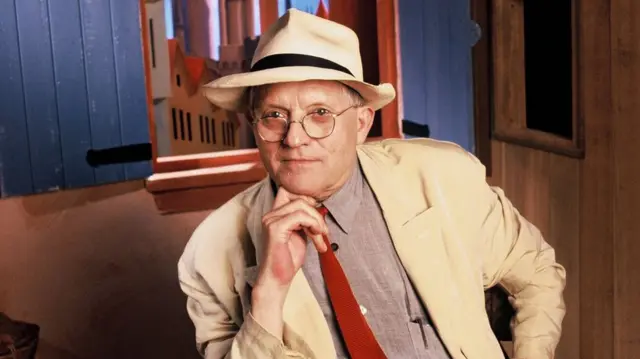 David Hockney stands on set during the taping of an upcoming television documentary for the BBC August 9, 2001 in Woodland Hills, California