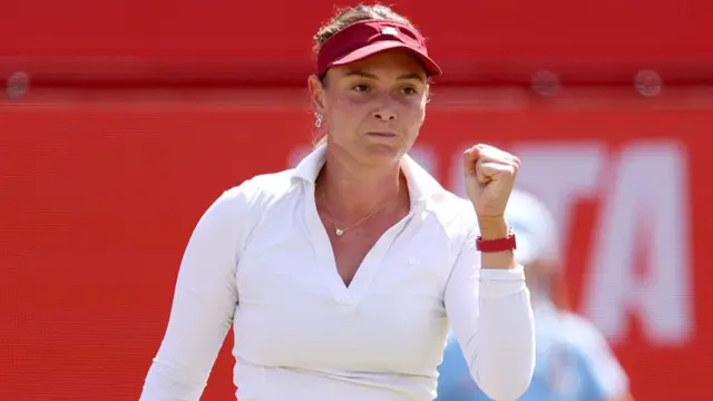 Donna Vekic fist pump