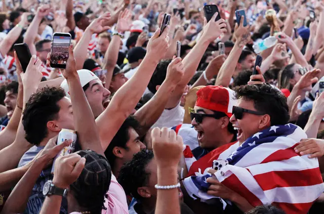 USA fans
