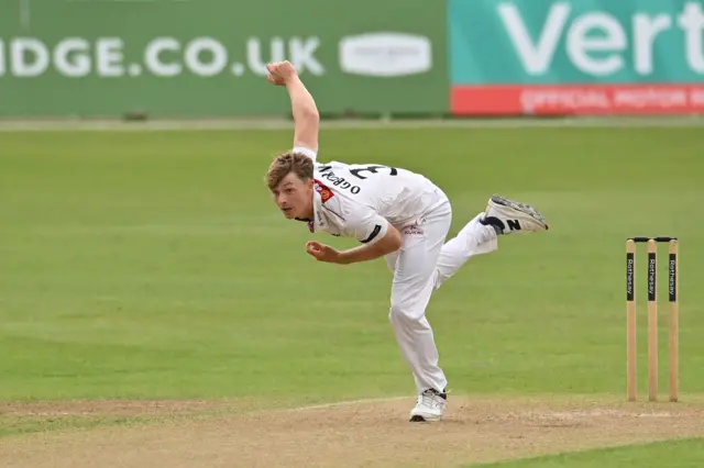 Alfie Ogborne bowling