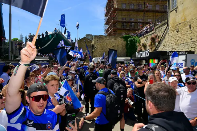 Bath Rugby arrive through a tunnel of noise