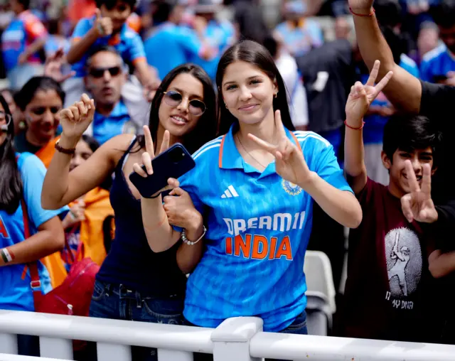 India fans