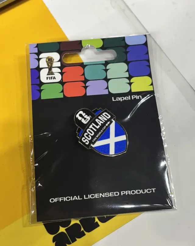 Pin badge