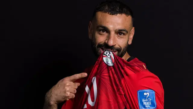 Mohamed Salah posing for Egypt promo