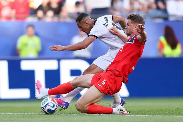 Ali Alhamadi of Iraq shoots and misses a chance