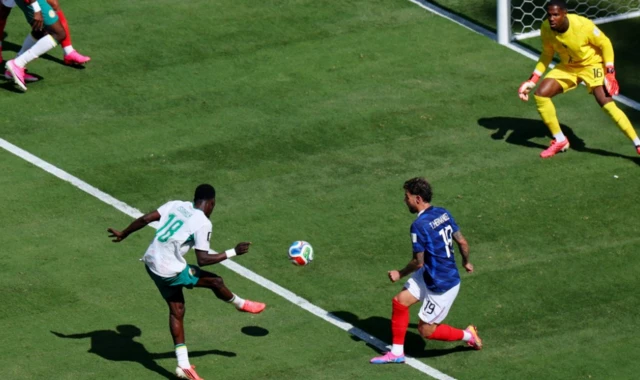 Senegal's Ismaila Sarr misses a chance to score