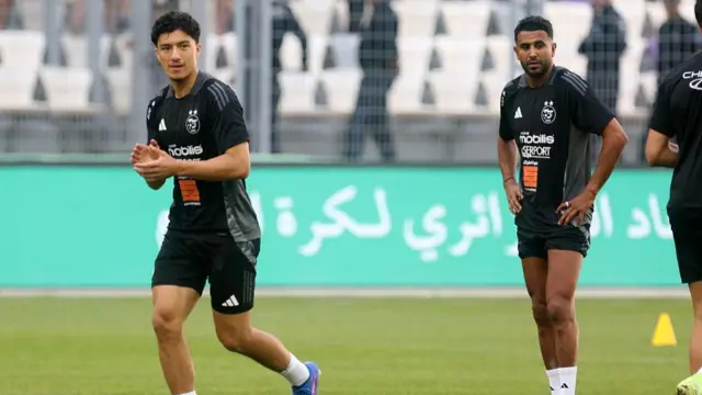 Ibrahim Maza and Riyad Mahrez in training