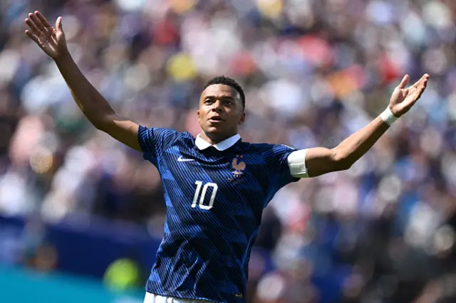 Kylian Mbappe' of France celebrates