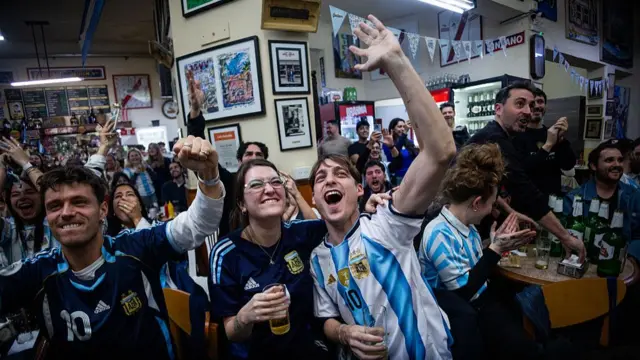 Argentina fans in a bar
