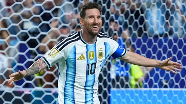 Lionel Messi celebrates