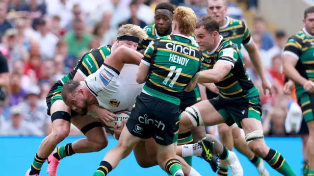 Josh Iosefa-Scott crashes over for Chiefs