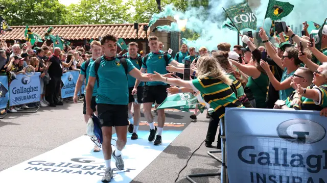 Saints players arriving at Twickenham