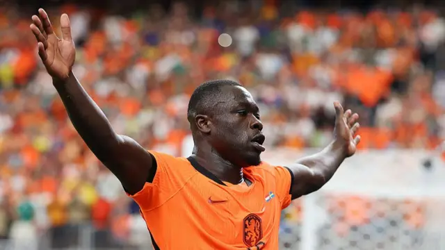 Brian Brobbey celebrates scoring
