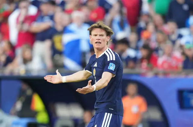 Scott McTominay gestures