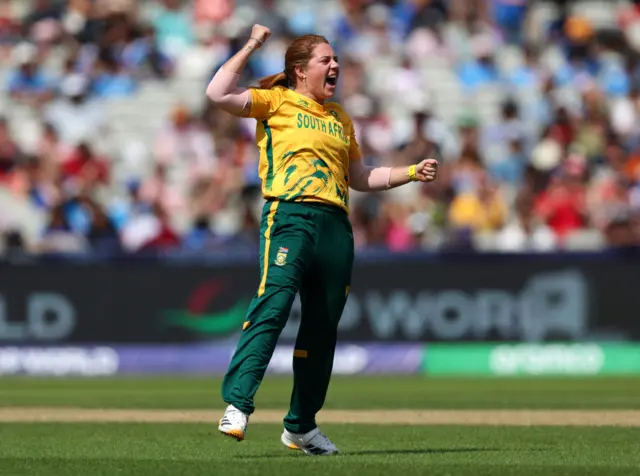 Nadine de Klerk celebrates the wicket of Jemimah Rodrigues