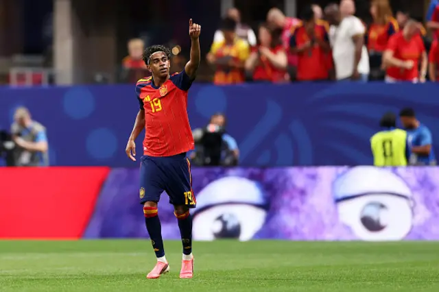 Lamine Yamal of Spain celebrates