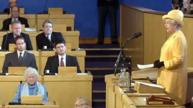 The late Queen addressing the parliament in Aberdeen in 2002