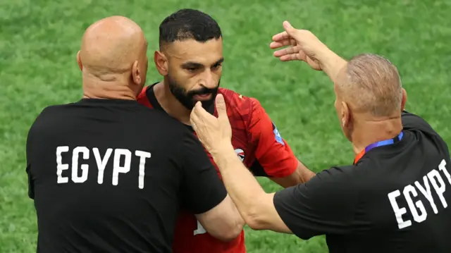 Mohamed Salah comes off in Egypt's win over New Zealand