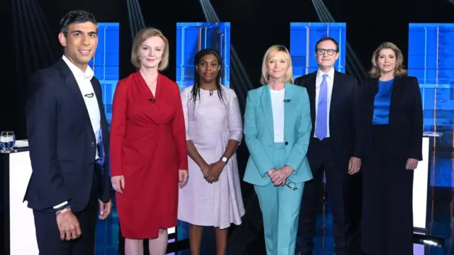 From left to right: Rishi Sunak; Liz Truss; Kemi Badenoch; chair Julie Etchingham; Tom Tugendhat; Penny Mordaunt