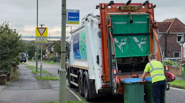 Bin collection in Fareham