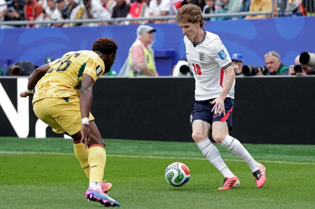 Marvin Senaya of Ghana, Anthony Gordon of England