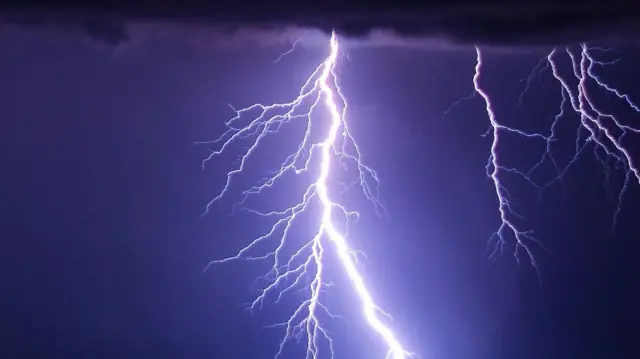 Lightning over Brasted, Kent, overnight