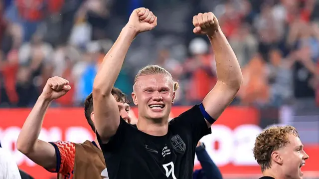 Erling Haaland celebrates
