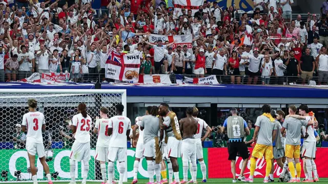 Players of England celebrate with fans after the FIFA World Cup 2026 Group L match between England and Croatia at Dallas Stadium on June 17, 2026 in Dallas, Texas.