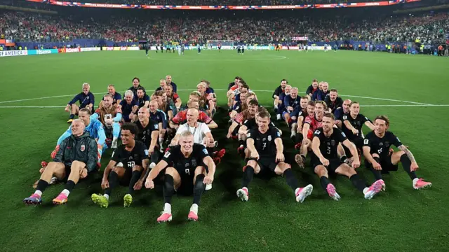 the Norway team perform a Viking Row after the FIFA World Cup 2026 Group I match between Norway and Senegal at New York New Jersey Stadium on June 22, 2026 in East Rutherford, New Jersey.