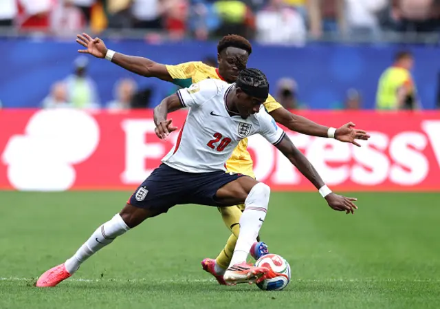 Noni Madueke of England controls the ball