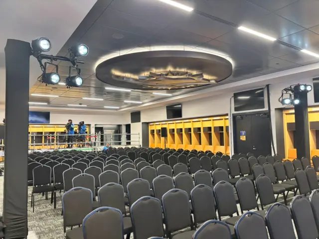 Press conference changing room