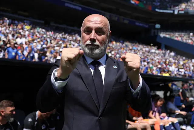 Sergej Barbarez, Head Coach of Bosnia and Herzegovina, looks on