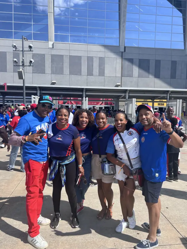 Haiti fans