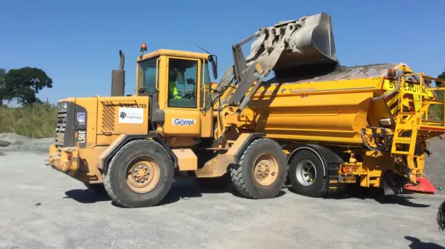 Hampshire County Council gritter