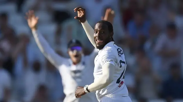 Jofra Archer takes wicket.