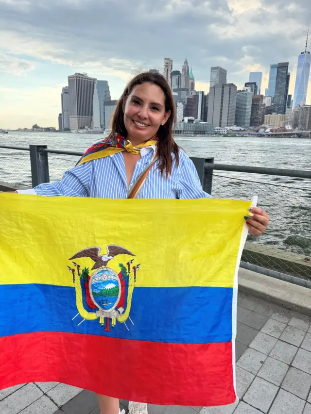 Ena Maria with Ecuador flag at NY fan park