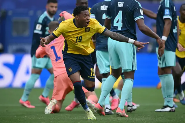 Gonzalo Plata celebrates