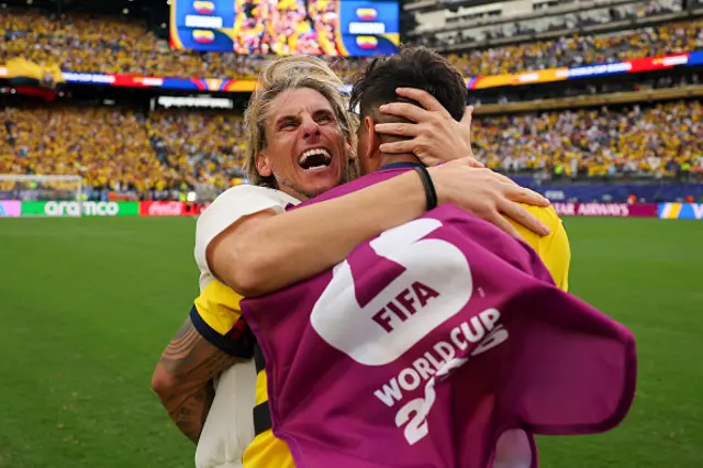 Sebastian Beccacece, Head Coach of Ecuador, celebrates