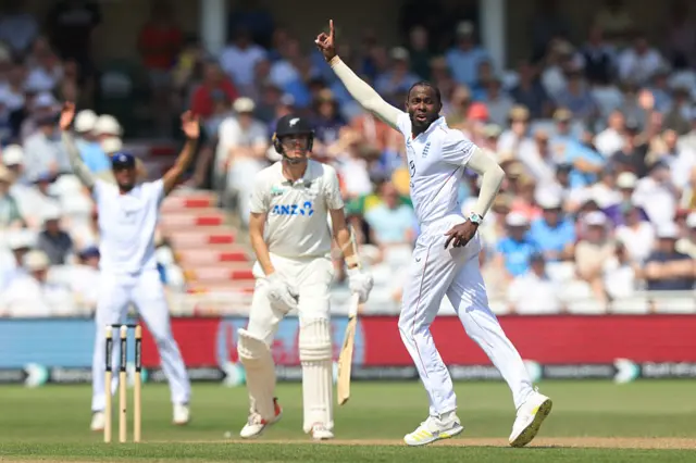 Jofra Archer raises arm in appeal for LBW