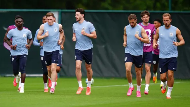 (left to right) England's Bukayo Saka, Elliot Anderson, Declan Rice, Jordan Henderson and Harry Kane during a training session at Swope Soccer Village, Kansas City