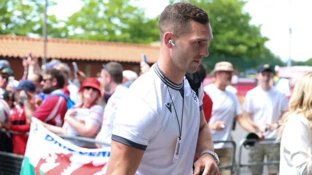 George North arrives at Twickenham
