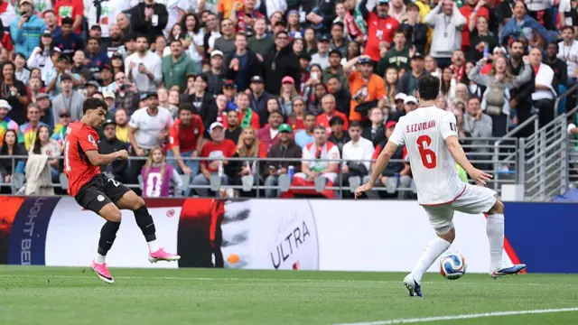 Mahmoud Saber scores