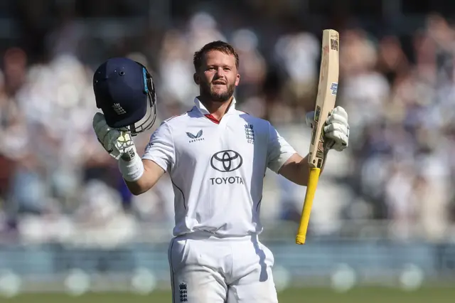 Ben Duckett celebrates a hundred